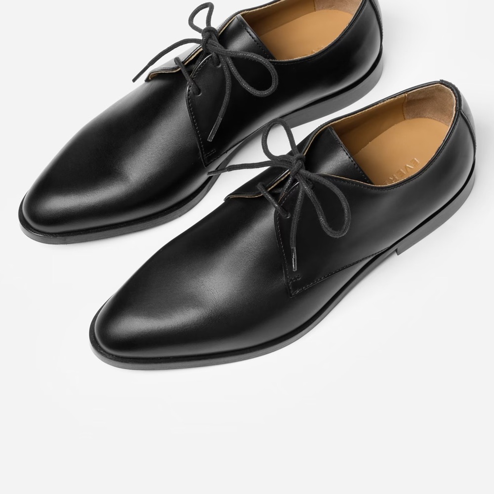 Everlane Modern Oxford in Black